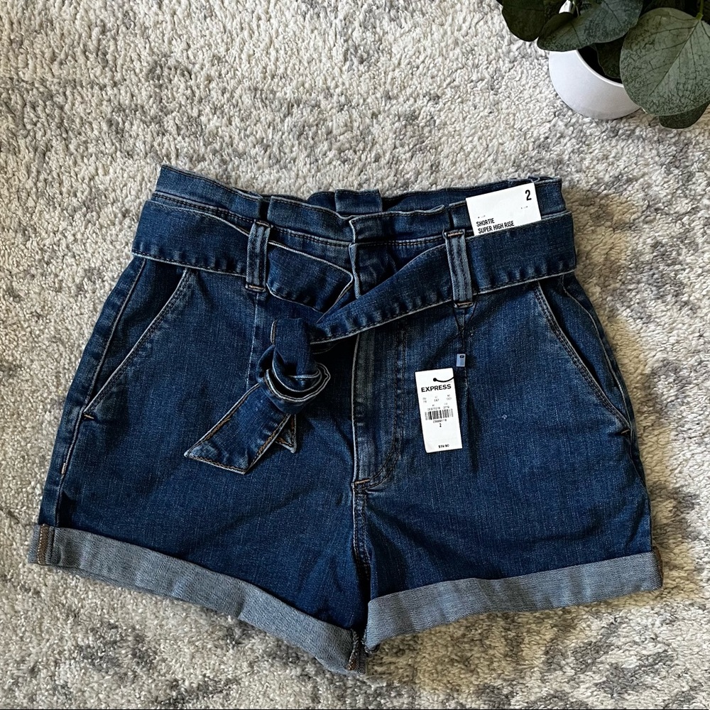 NWT Express Paperbag Super High Rise Shortie ✺ Size 2
